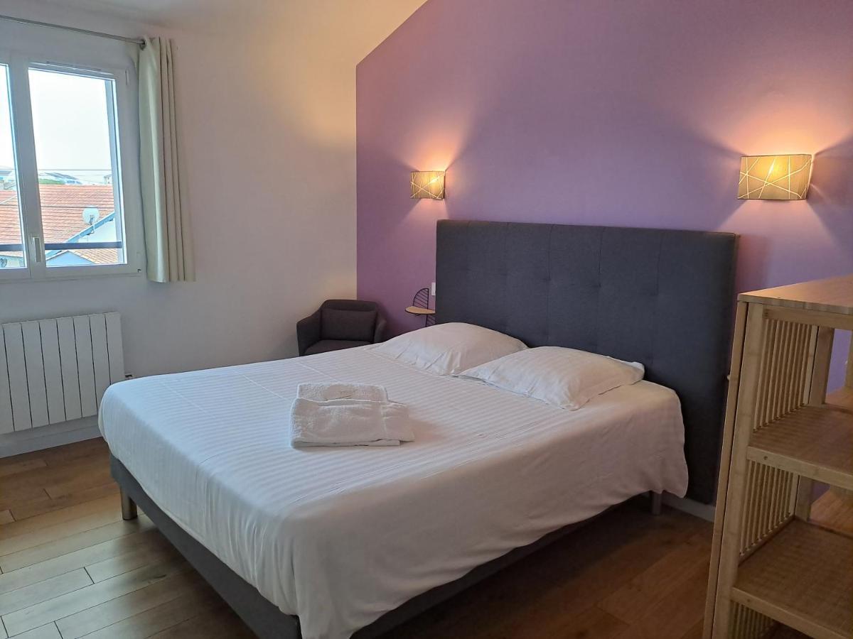 Hotel L'Auberge Canaulaise Lacanau Esterno foto