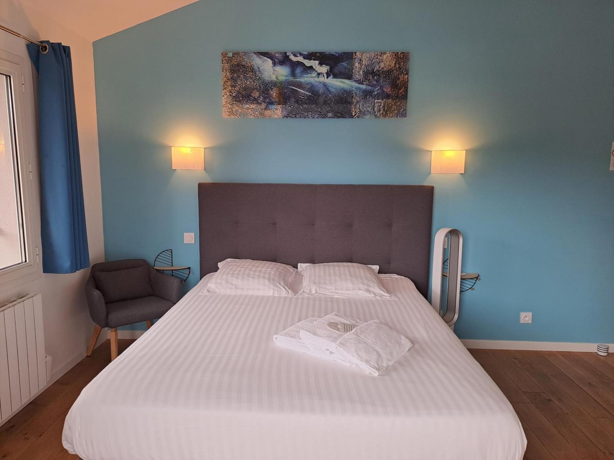 Hotel L'Auberge Canaulaise Lacanau Esterno foto